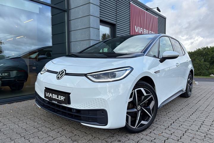 Hvid VW ID.3 fra 2022 set udefra