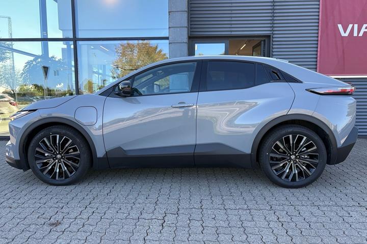 Grå Toyota Toyota C-HR+ fra 2026