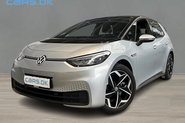Sølv VW ID.3 fra 2023 set udefra
