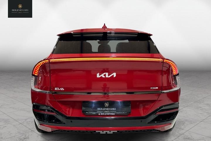Rød Kia EV6 fra 2024