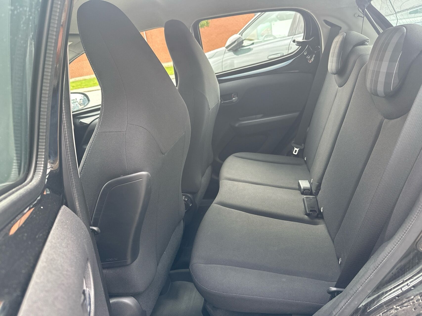 Sort Peugeot 108 fra 2020