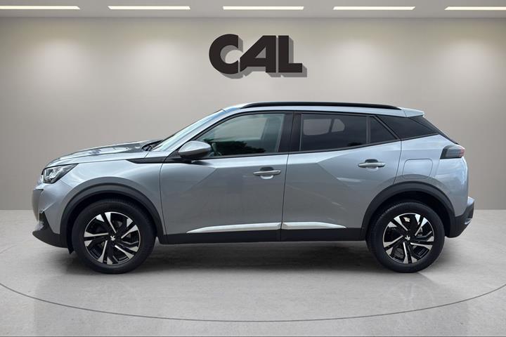 Sølv Peugeot 2008 fra 2021