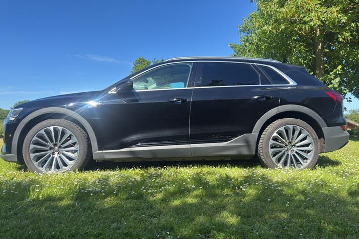 undefined Audi e-tron fra 2020