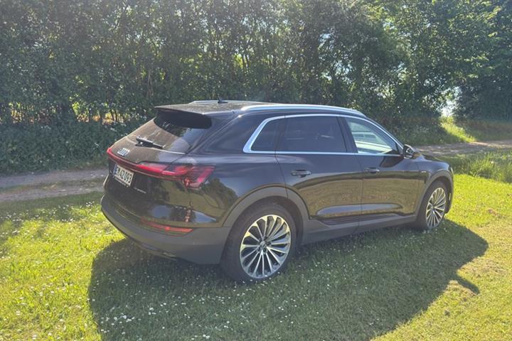 undefined Audi e-tron fra 2020
