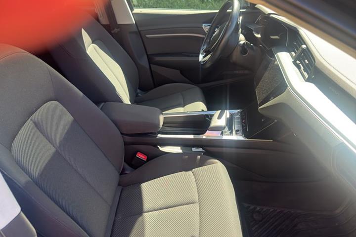 undefined Audi e-tron fra 2020