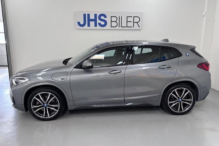 Grå BMW X2 fra 2021