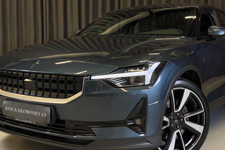 Blå Polestar 2 fra 2021