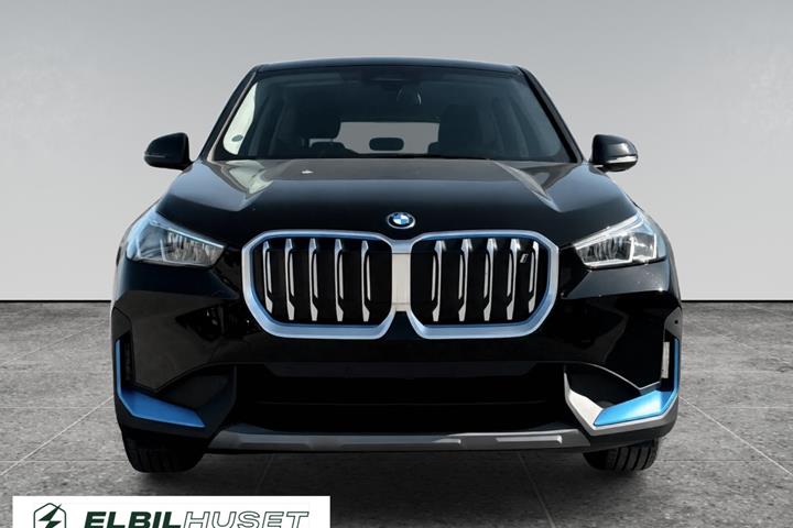 Sort BMW iX1 fra 2023