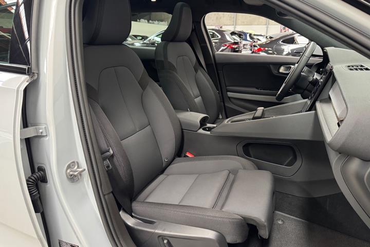 Hvid Polestar 2 fra 2023