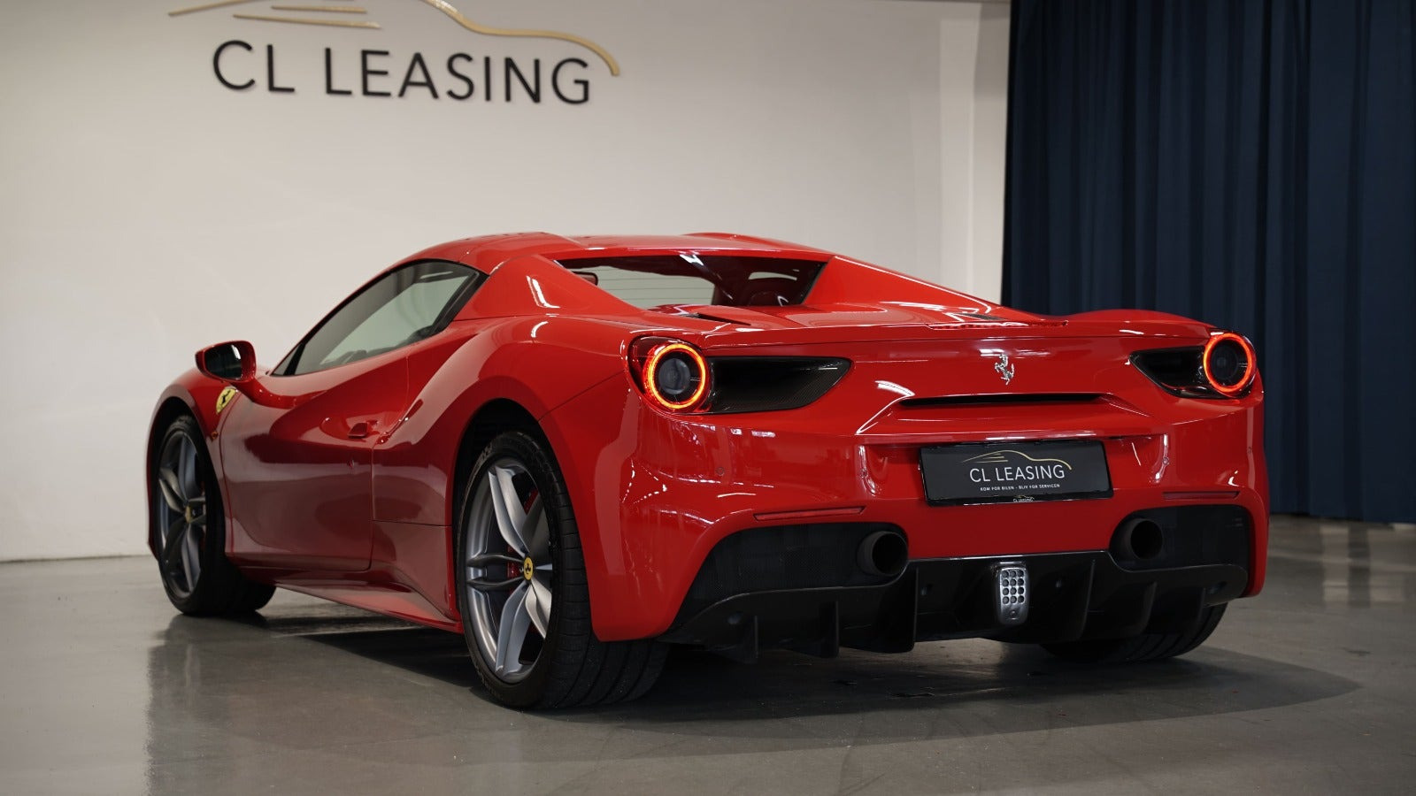 Rød Ferrari 488 Spider fra 2016