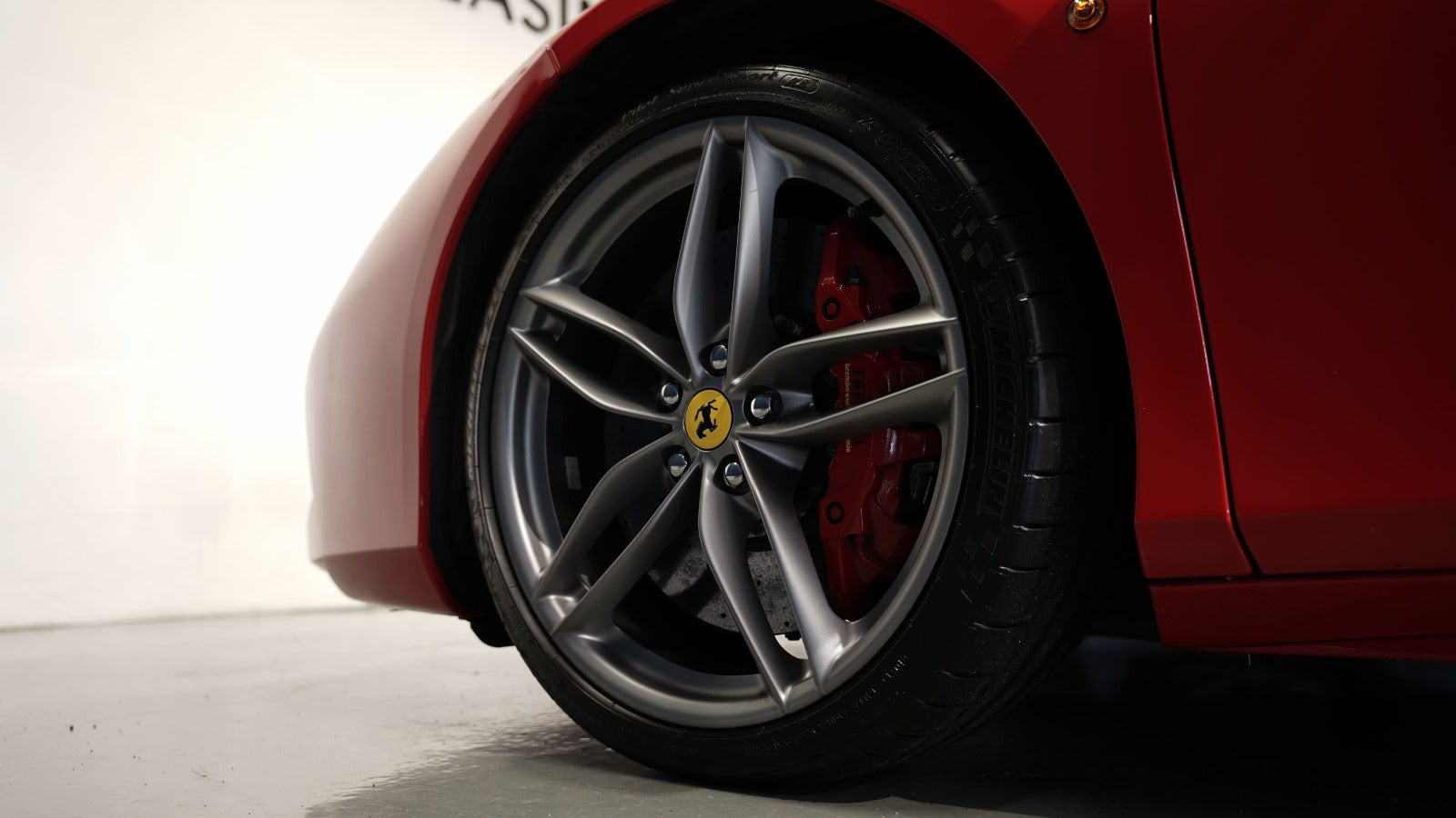 Rød Ferrari 488 Spider fra 2016