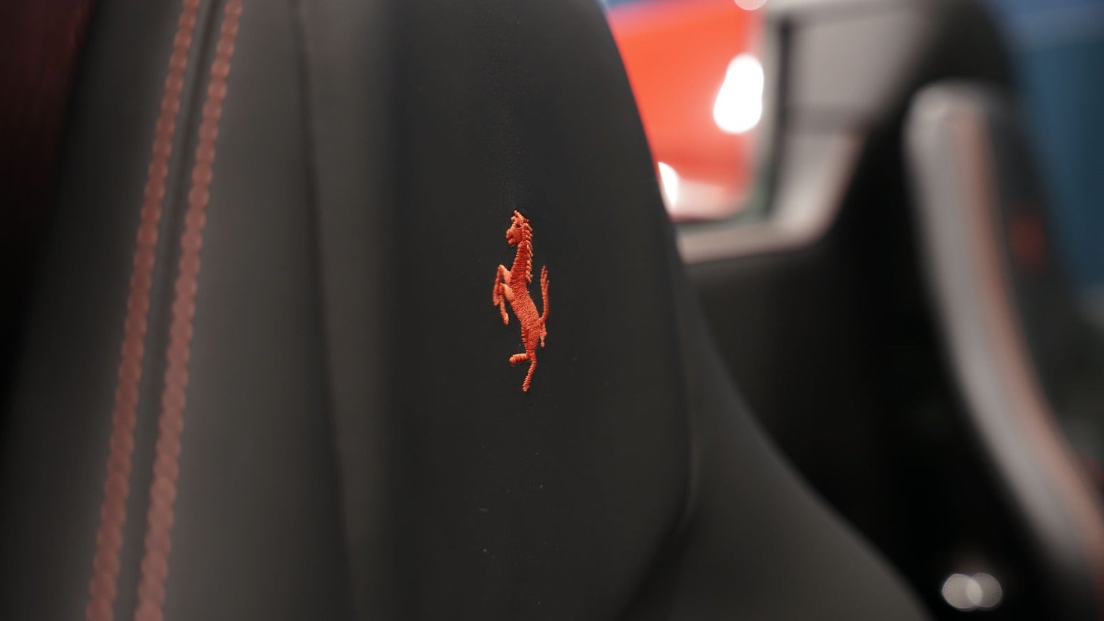 Rød Ferrari 488 Spider fra 2016