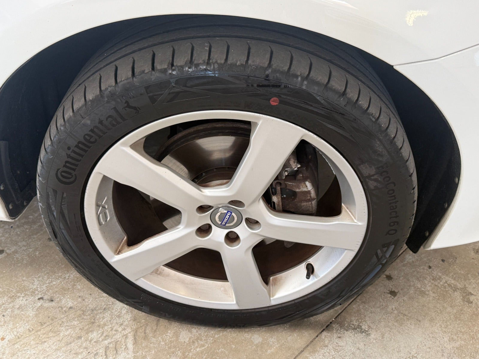 Hvid Volvo XC60 fra 2014