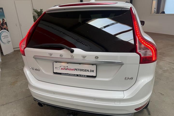 Hvid Volvo XC60 fra 2014