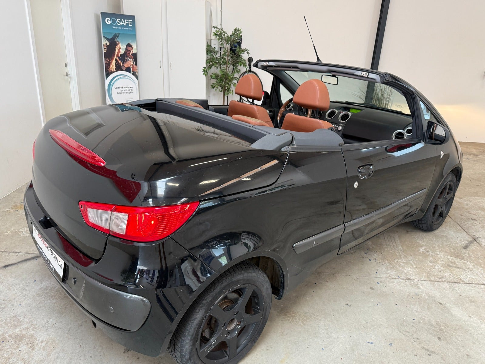 Sort Mitsubishi Colt fra 2008