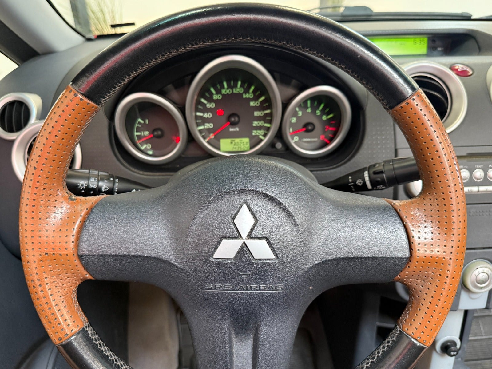 Sort Mitsubishi Colt fra 2008