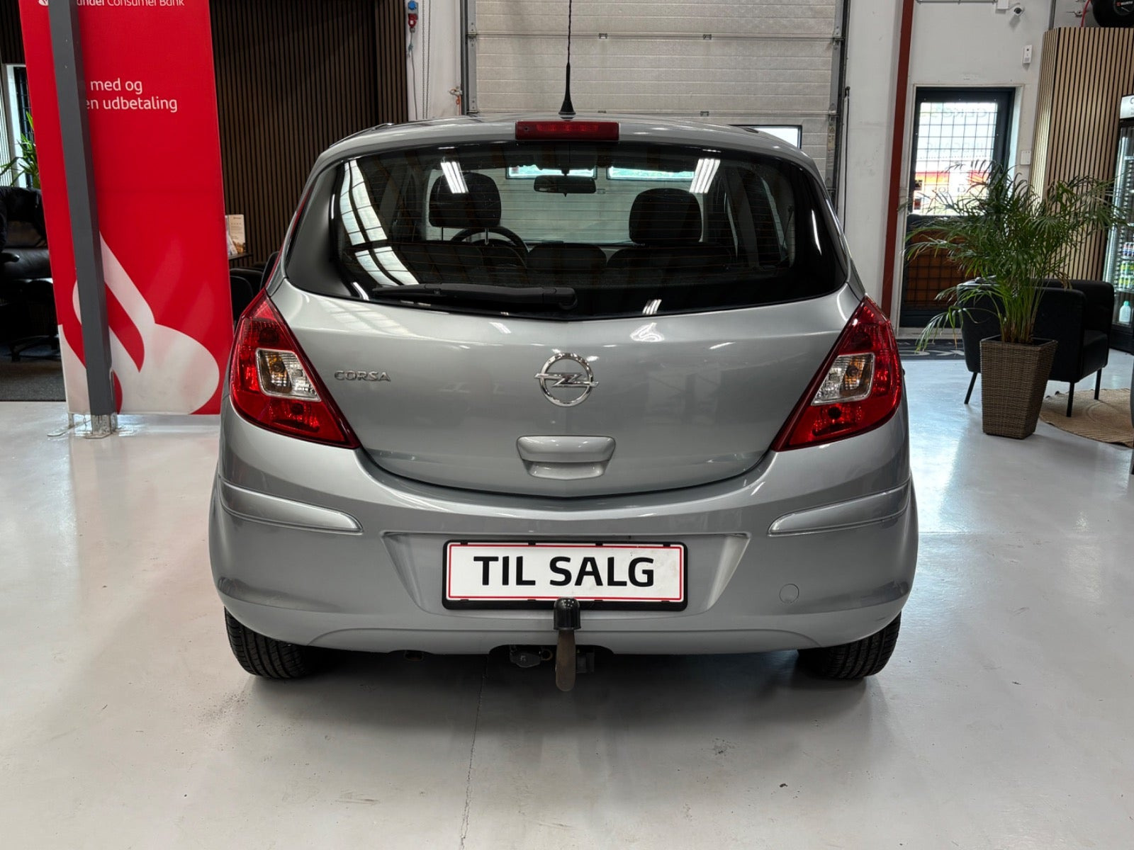 Blå Opel Corsa fra 2014