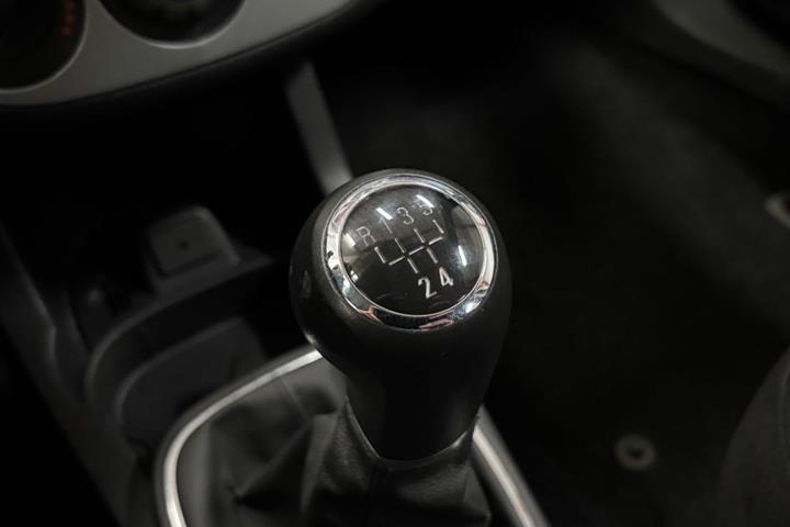 Blå Opel Corsa fra 2014