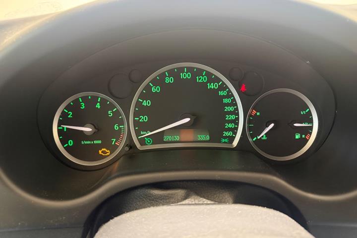 Blå Saab 9-3 fra 2006