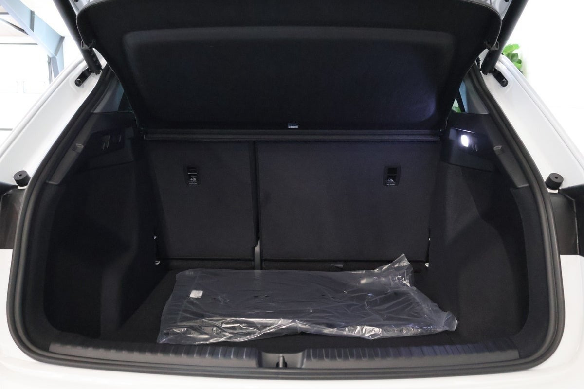 Hvid Audi Q4 e-tron fra 2026