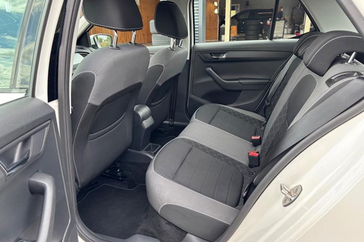 Hvid Skoda Fabia fra 2020
