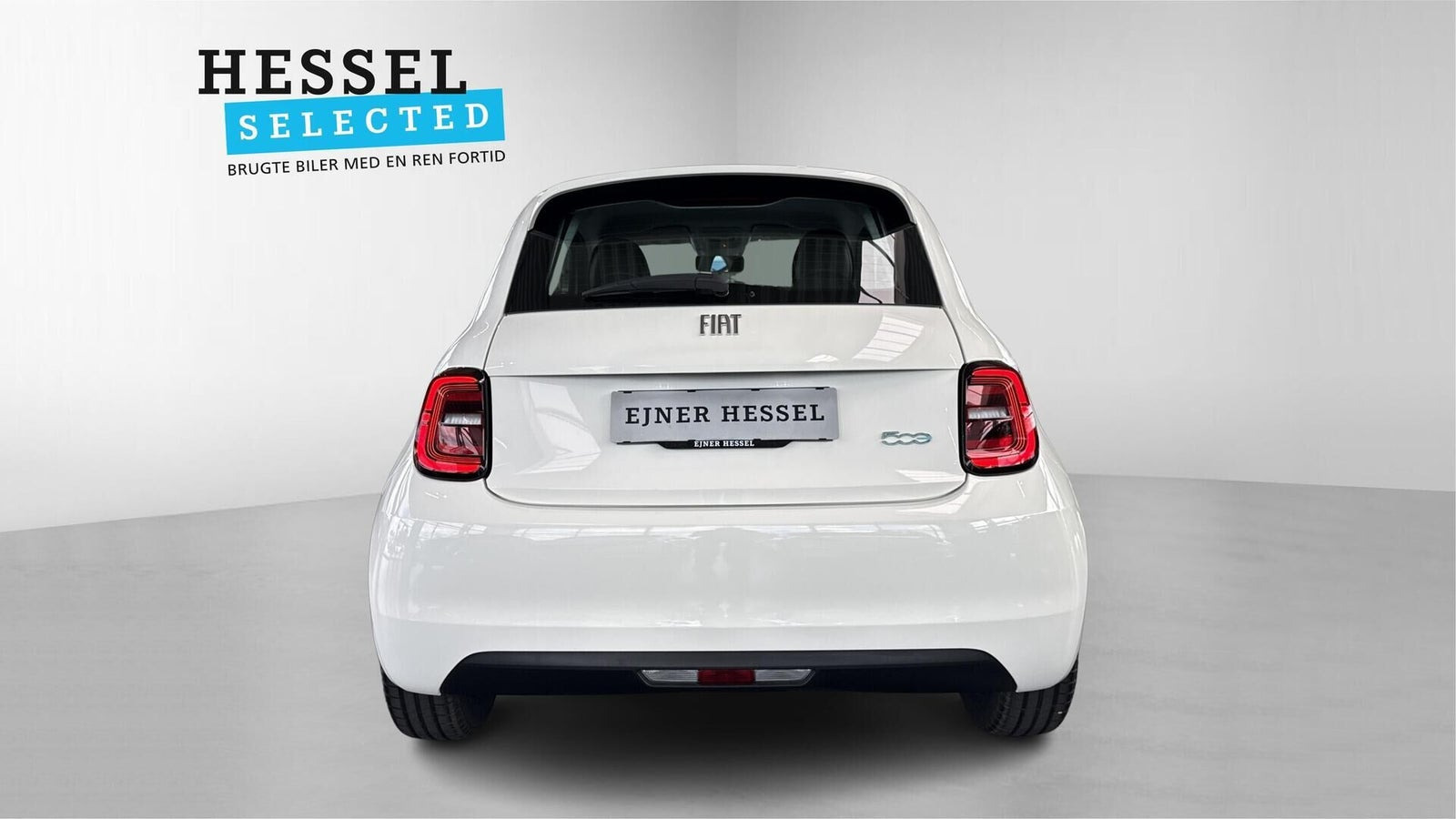 Hvid Fiat 500e fra 2023