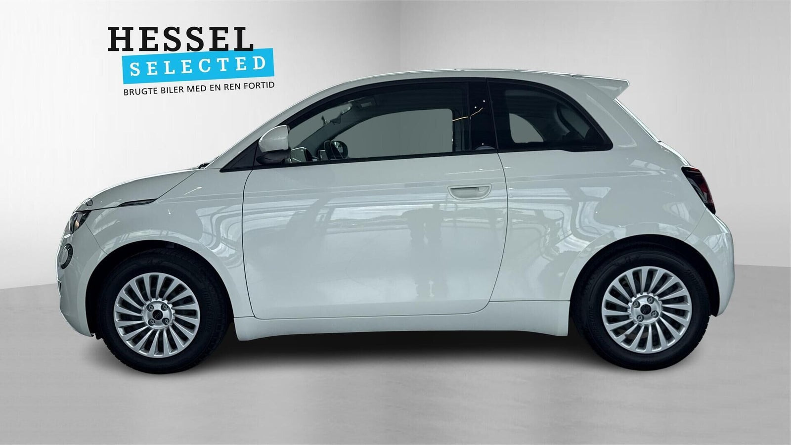 Hvid Fiat 500e fra 2023