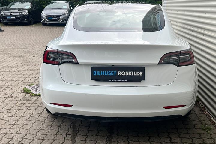undefined Tesla Model 3 fra 2021