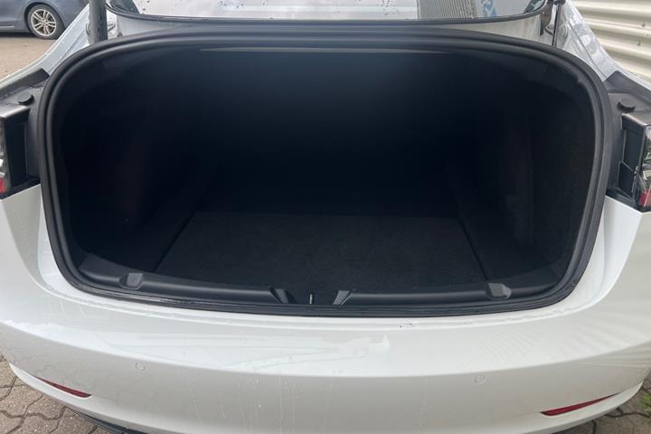 undefined Tesla Model 3 fra 2021