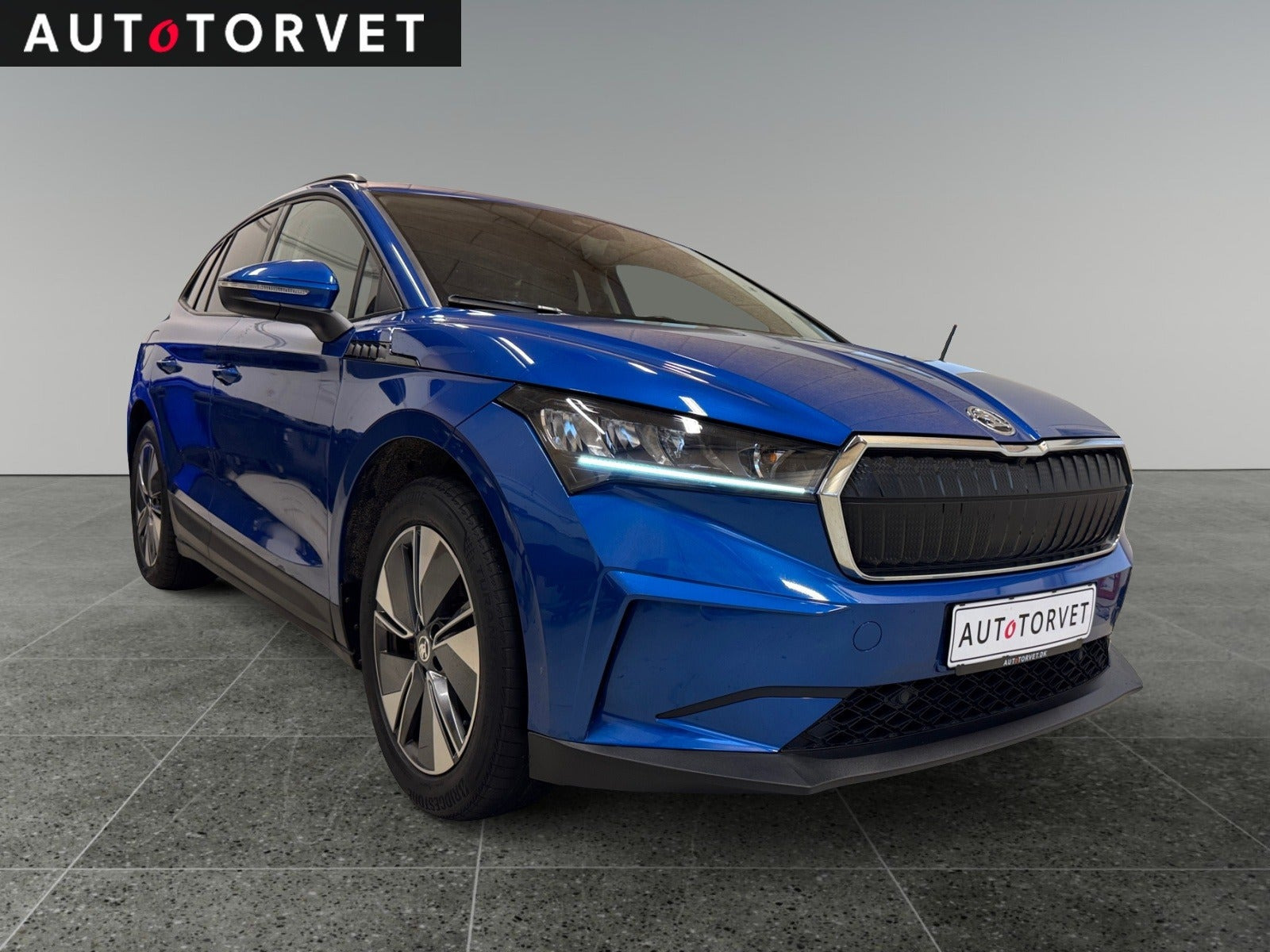 Blå Skoda Enyaq fra 2022