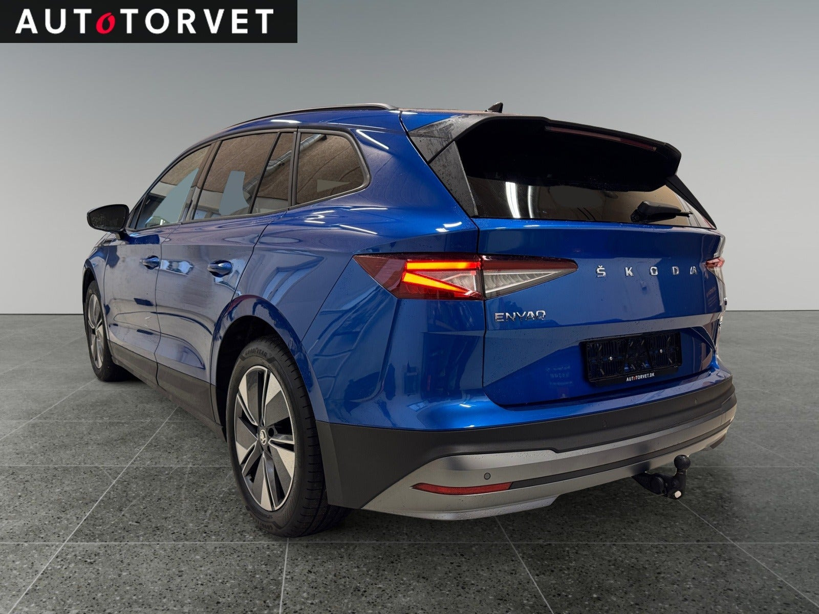 Blå Skoda Enyaq fra 2022