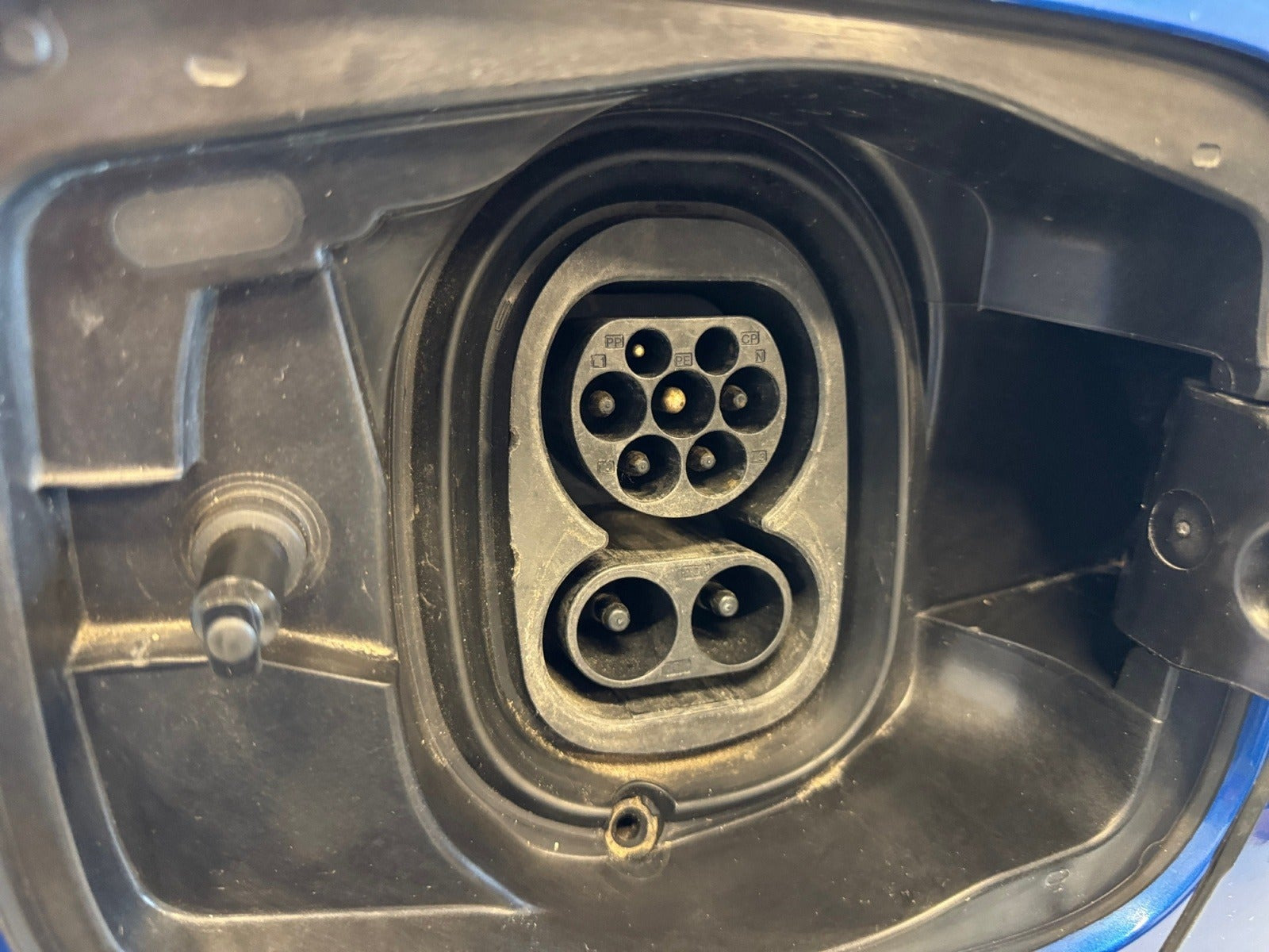 Blå Skoda Enyaq fra 2022