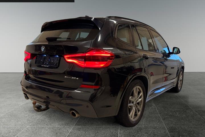 Sort BMW X3 fra 2021