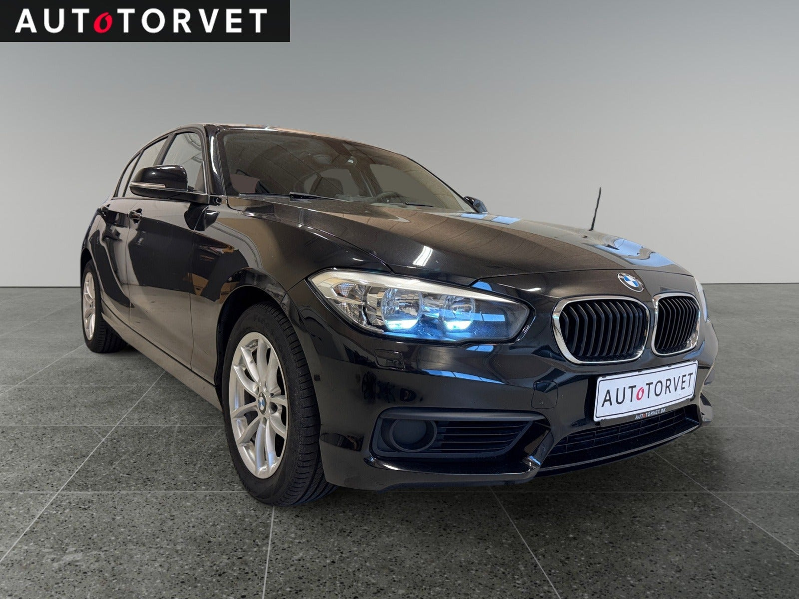 Sort BMW 118d fra 2018