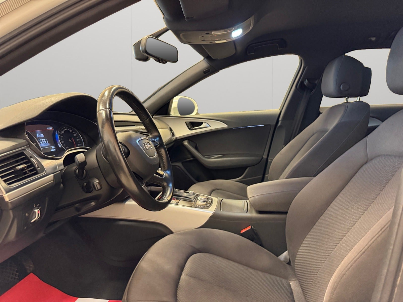 Hvid Audi A6 fra 2016