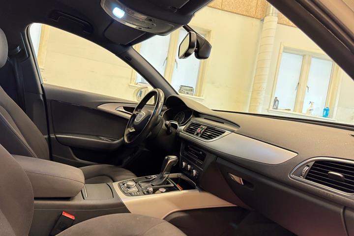 Hvid Audi A6 fra 2016