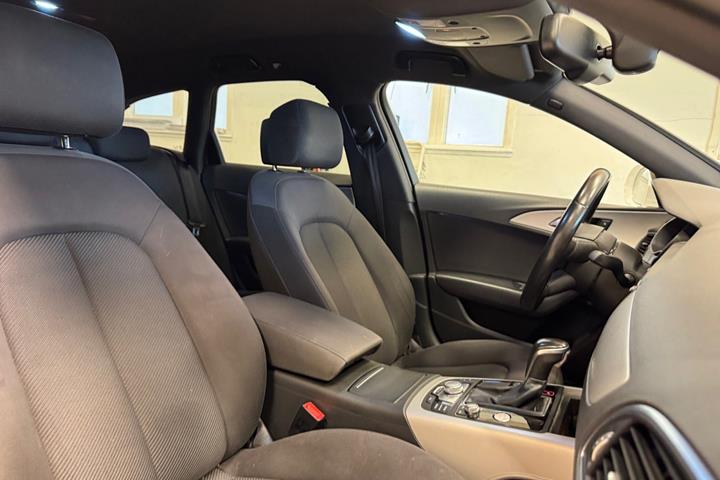 Hvid Audi A6 fra 2016