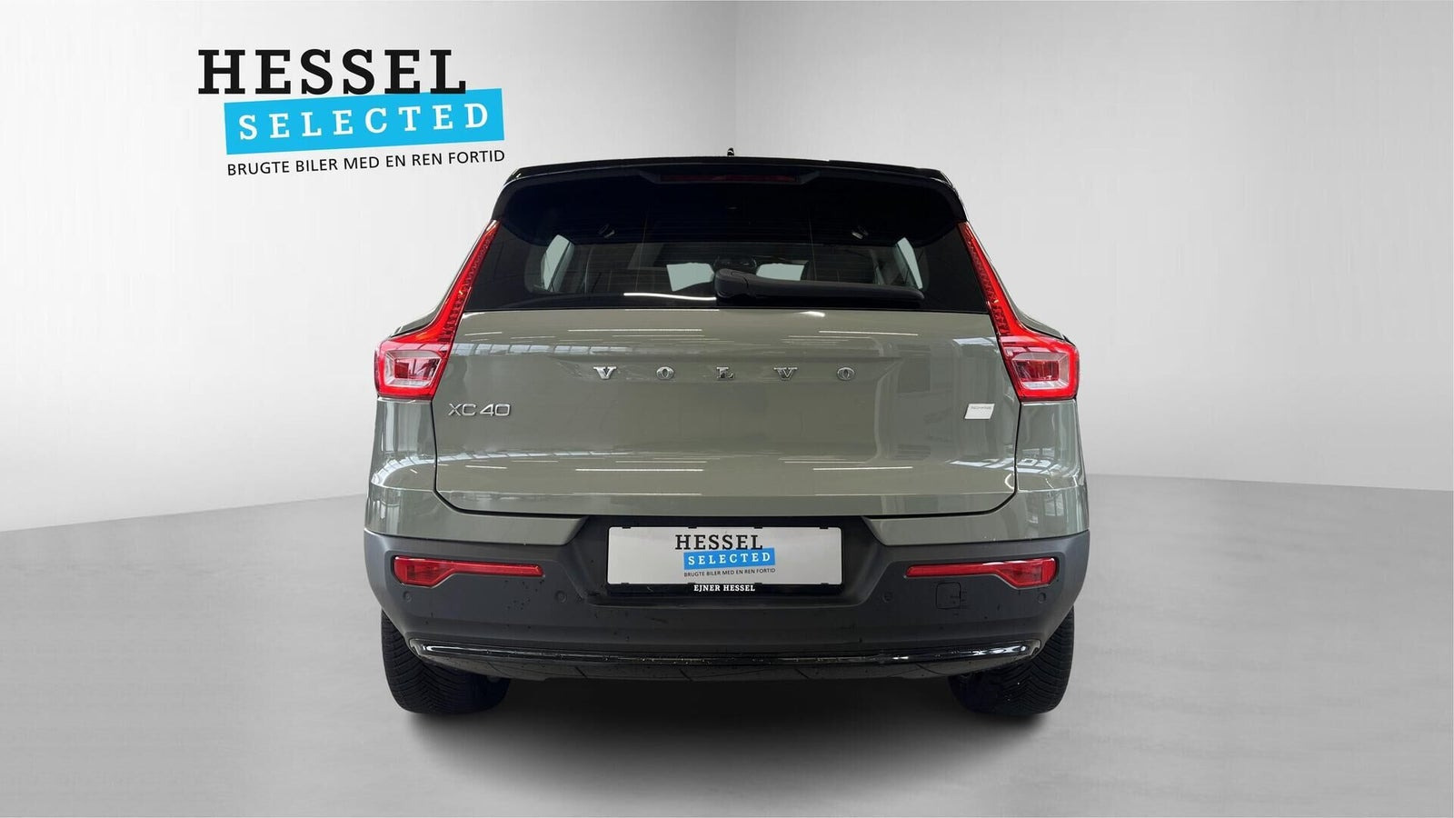 Grøn Volvo XC40 fra 2023