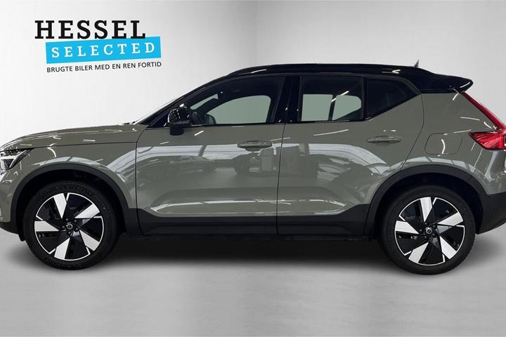 Grøn Volvo XC40 fra 2023
