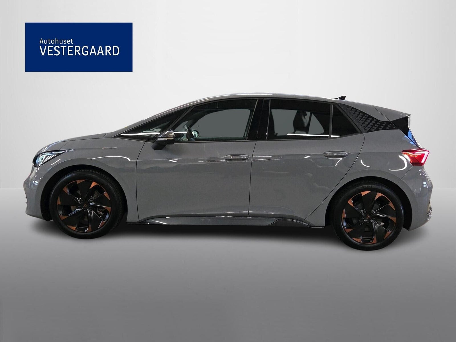 Grå Cupra Born fra 2024