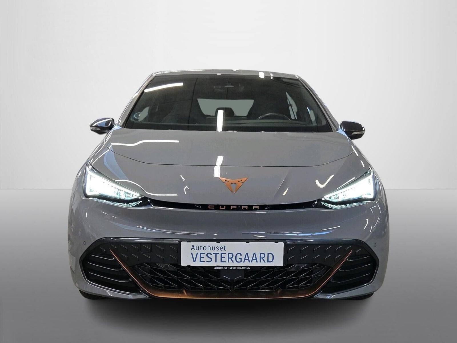 Grå Cupra Born fra 2024