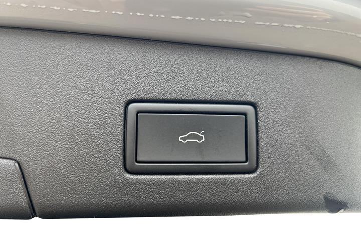 Grå VW ID.4 fra 2024