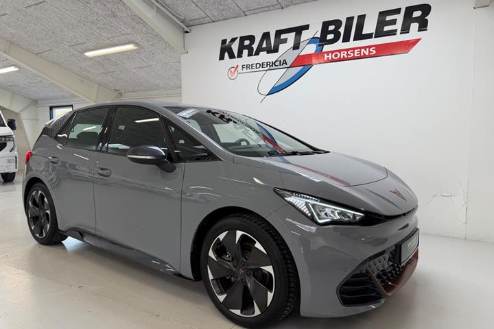 Grå Cupra Born fra 2024
