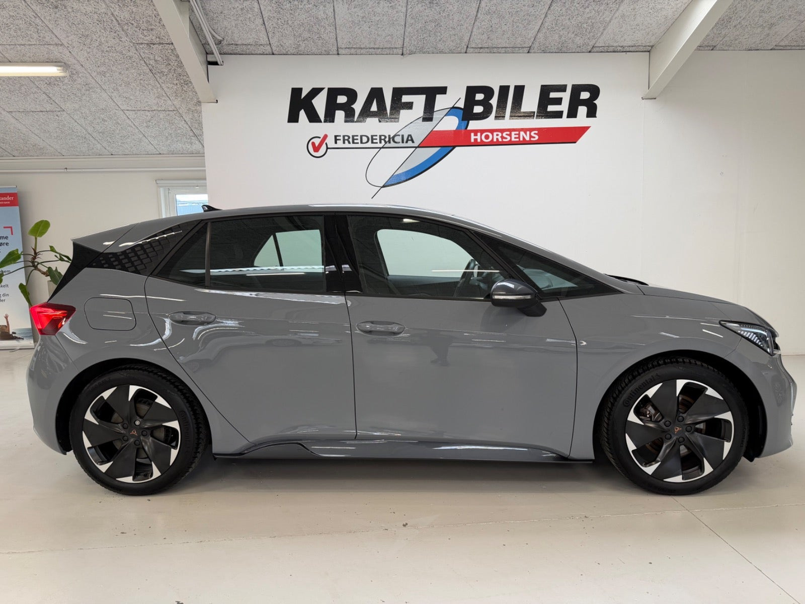 Grå Cupra Born fra 2024