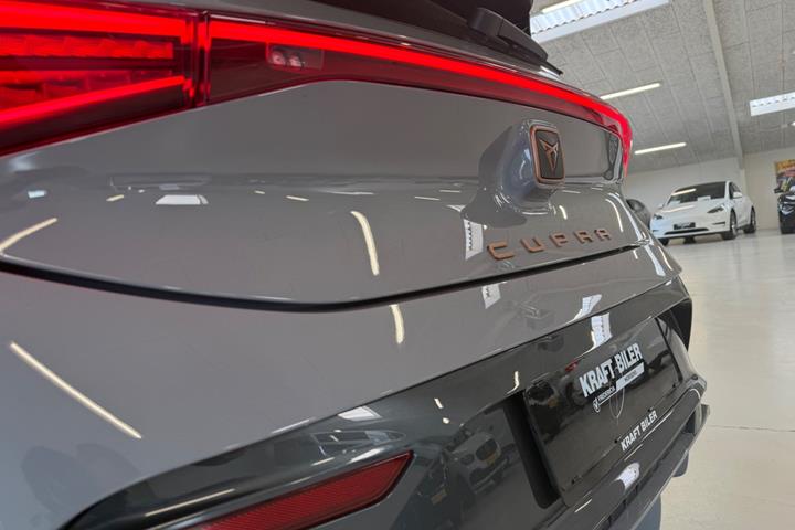 Grå Cupra Born fra 2024