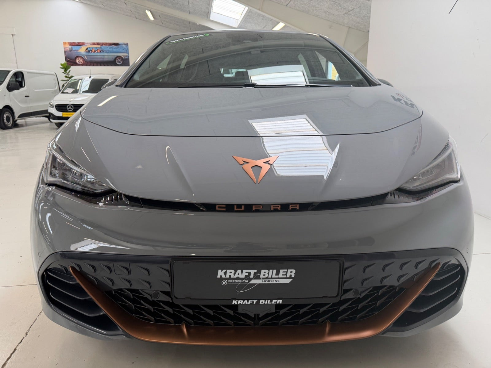 Grå Cupra Born fra 2024
