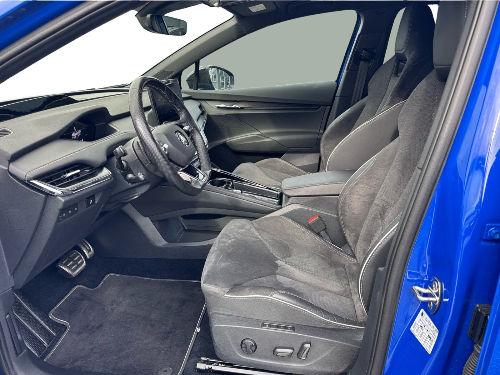Blå Skoda Enyaq fra 2023