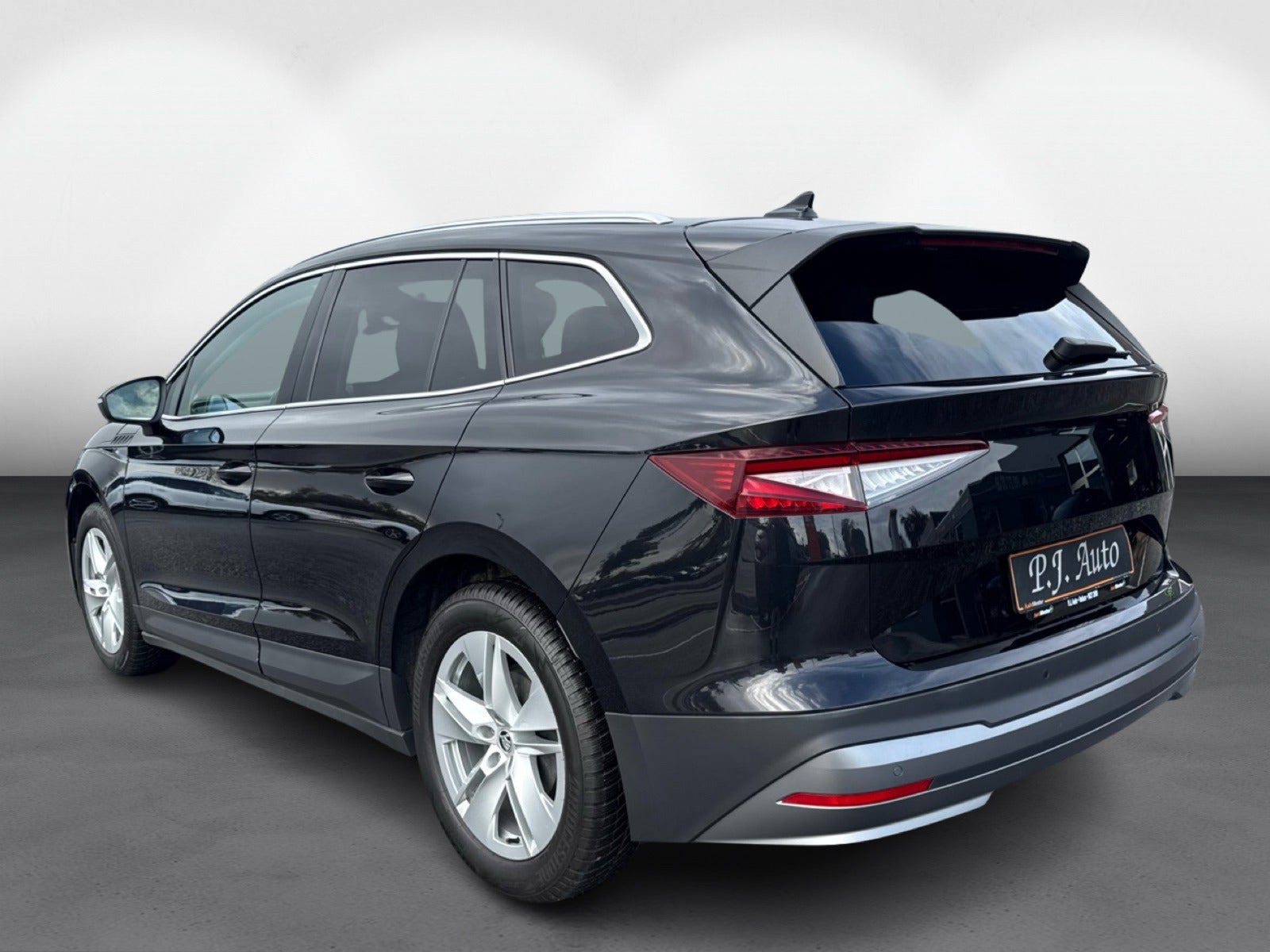 Sort Skoda Enyaq fra 2022