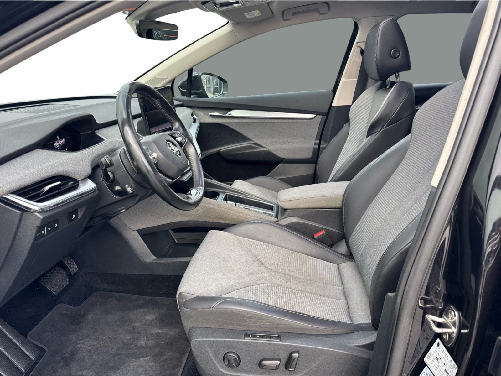Sort Skoda Enyaq fra 2022