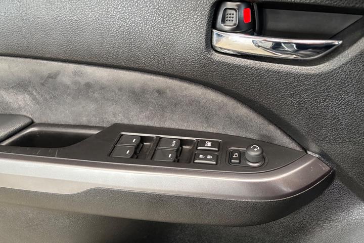 Grå Suzuki Vitara fra 2018